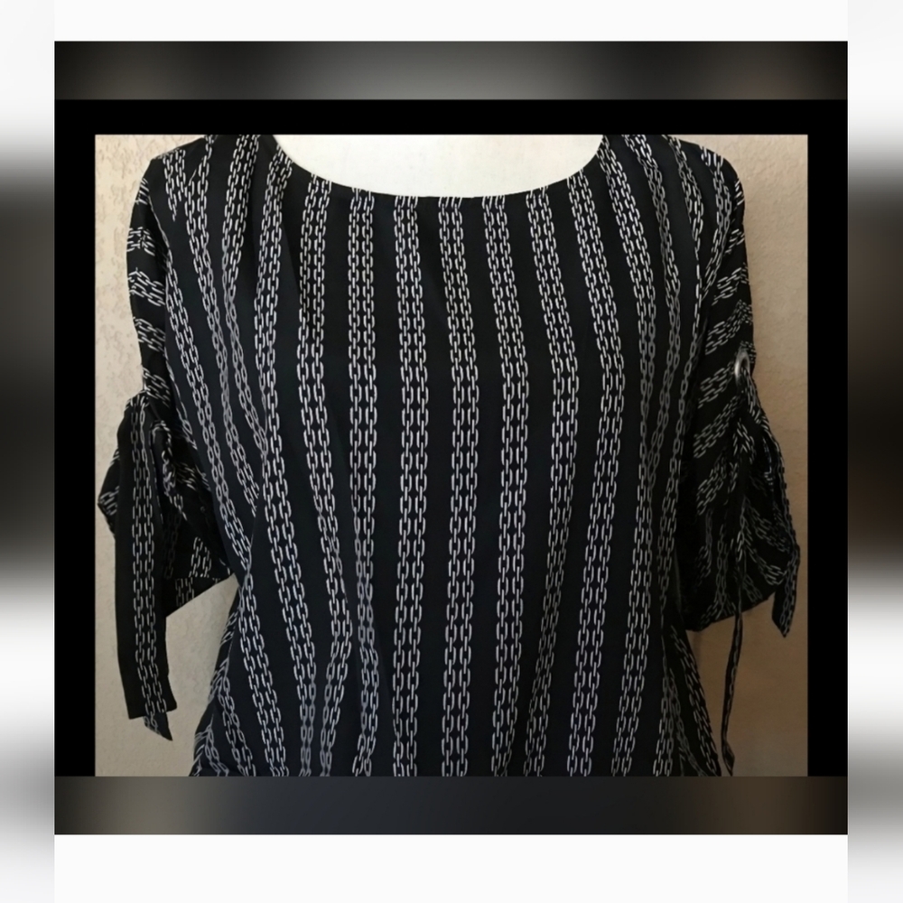 NWOT! MICHAEL KORS BLACK CHAIN PATTERN TOP (S) - Picture 1 of 10